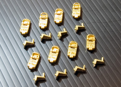 Track holders from unknown manufacturer - available from Tankzone as I type.jpg