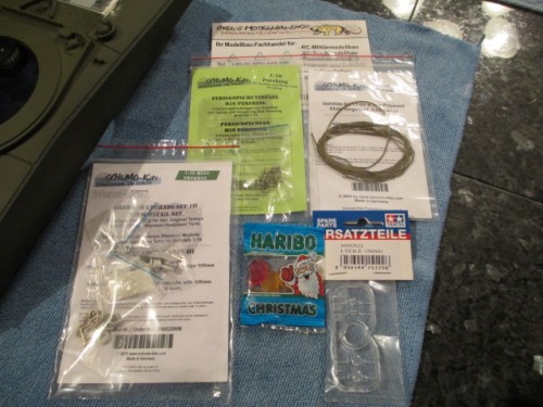 Turret and stowage goodies from Axel's Modelbau
