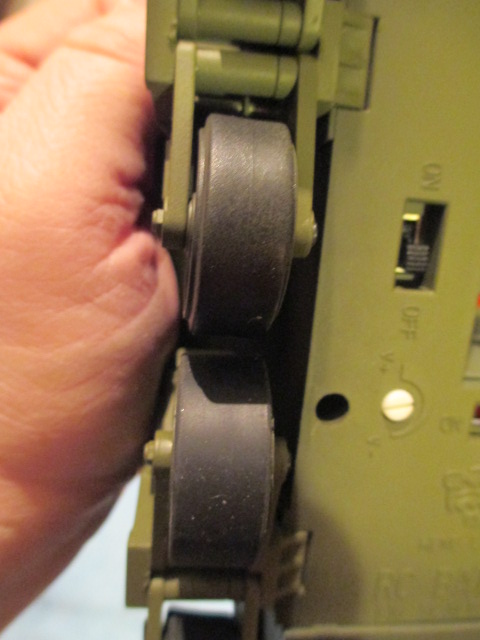 Noted again that there is not that much difference in width to the Mato and HL road wheels