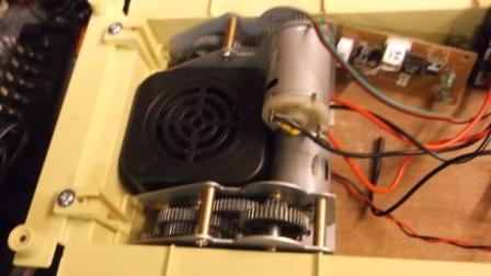 Chassis with gearboxes and speaker mounted on a piece of 9mm WBP plywood in the back with the speaker fitted between them.