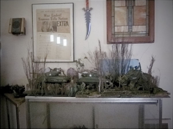 display case top.JPG