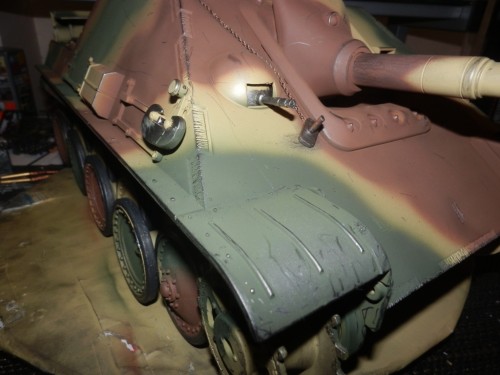 guards &amp; MG closing cover 'swing' marks