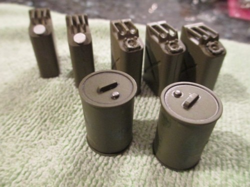 Detailed Oilcans