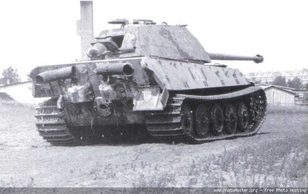 KING TIGER WITH IMPROVISED  EXHAUST COVERS.jpg