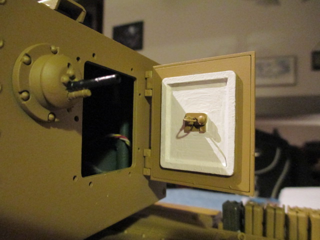 Ammunition loading hatch