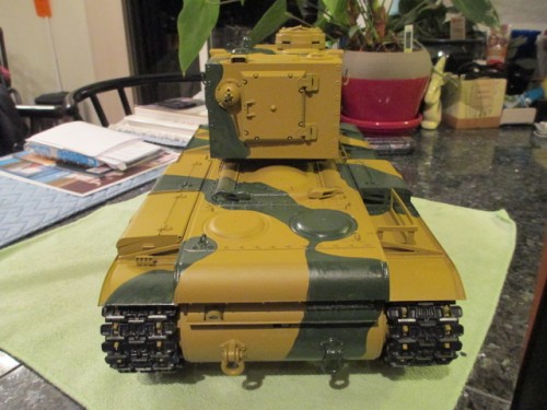 Using the contours of hatchs and the hull made the paint turn out like the tank had selected it's own camo pattern.