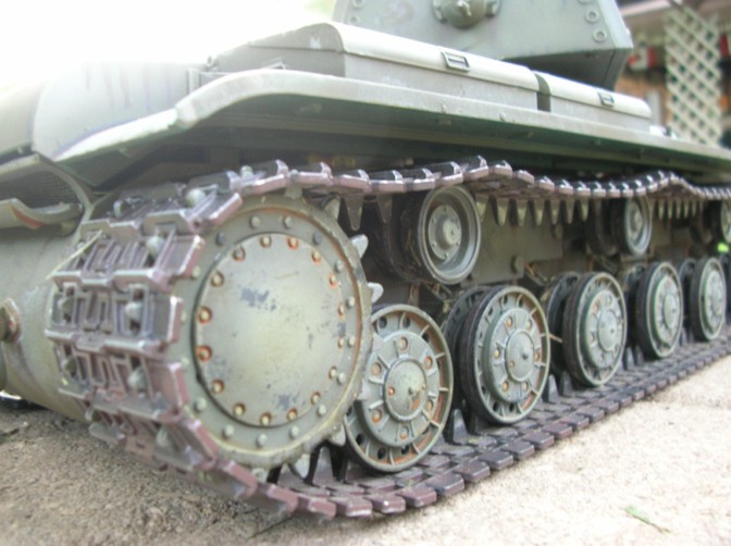 KV-1 outdoors 4.JPG