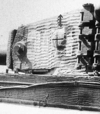 Here you can see how the smaller zimmerit pattern was applied to the front edge of the turret sides.jpg