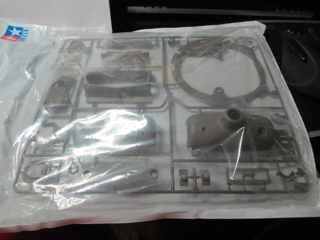 'F' sprue