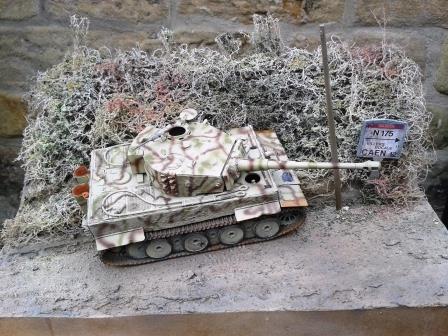 Another view of Arthur's Tiger 334 abandoned at Rauray diorama.jpg