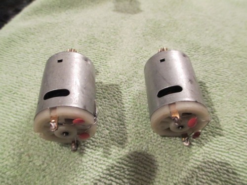 The original motors that were hardwired onto the board.