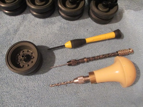 Carefully removed plastic road wheels can be reused as stowage
