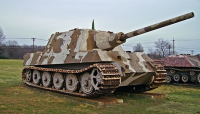 Jagdtiger_by_DarkWizard83_Edited.JPG