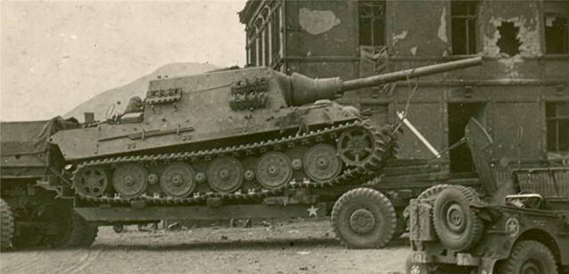 jagdtiger2.jpg