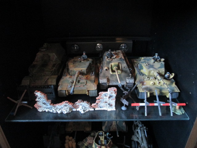 Third shelf is Tiger 1's and German Tank Destroyers