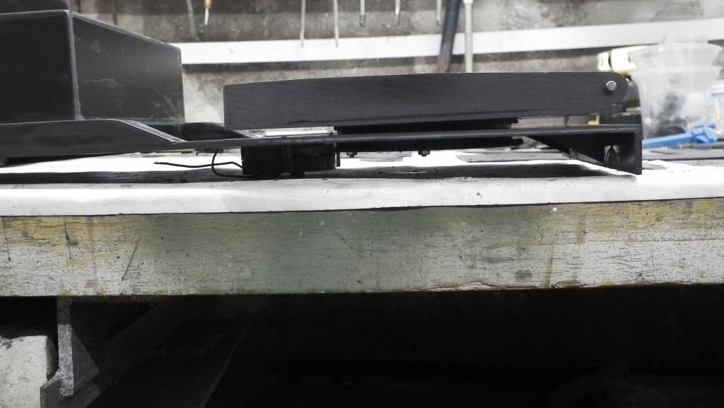 rotating base fitted to chassis.jpg