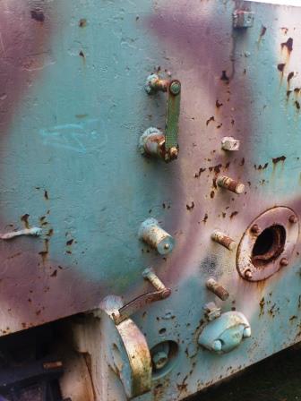 The pitted texture on the rear plate of the Vimoutiers Tiger can be clearly seen here despite the over-painting.jpg