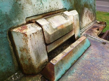 More grinding or 'milling' marks on the side of the shot deflector for the driver's visor.jpg