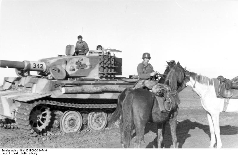 vehicle_panzervi51.jpg