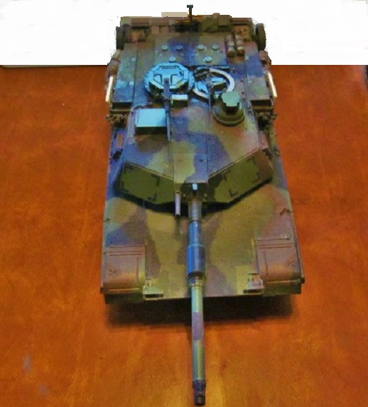 HL Abrams M1A2 SEP Glass in drivers hatch and commanders thermal imaging tower Painted in Nato Camo.JPG