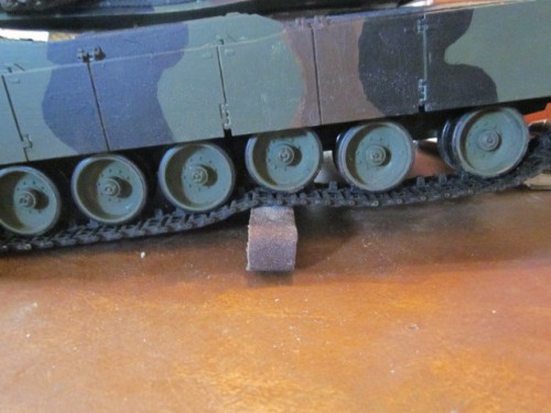 HL hull wheel movement without added weight 002.JPG