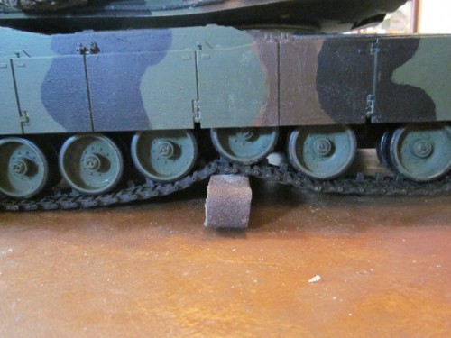 HL hull wheel movement with the added hull weight 004.JPG