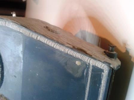 The weld beads along the turret before I attempted to restore the thickness of the turret sides.jpg