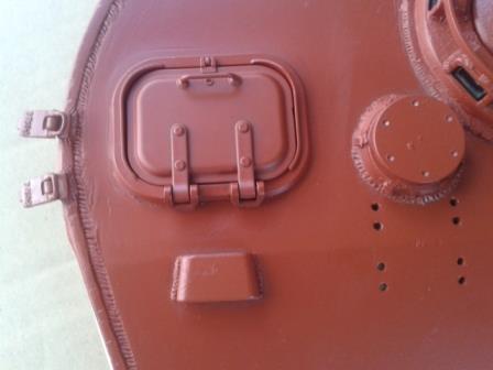 Another shot taken from above shows the much better shape of the Tamiya loader's hatch.jpg