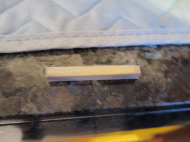 A closer look at the thick chunk of resin that I had to remove