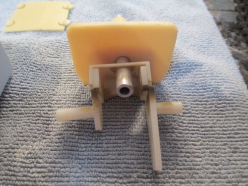 Closer view of trunnion setup