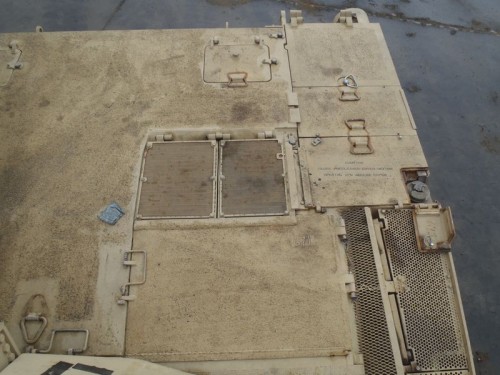 m1a2sepv2_rear deck battery storage area.jpg