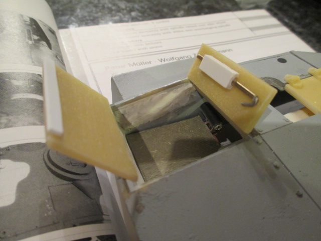 Functioning Commander's hatch on the III B