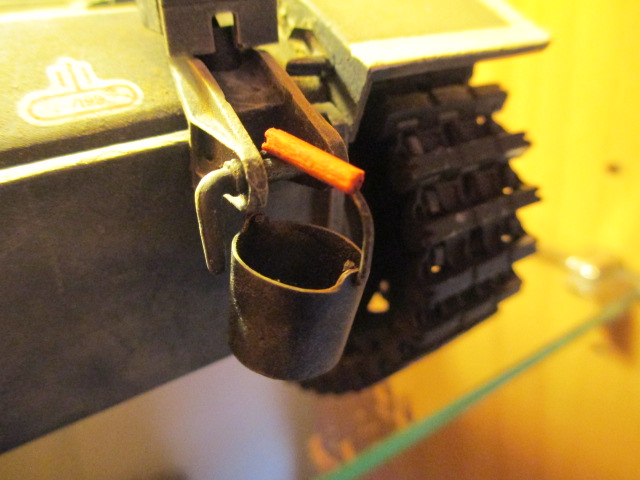 Bucket magnified
