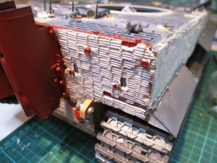Fitting the zimmerit around the small details is not easy....jpg