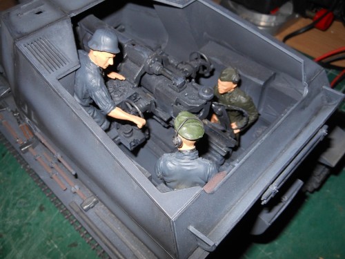 Tight space in the DickerMax. Commander used to be in the Noshorn