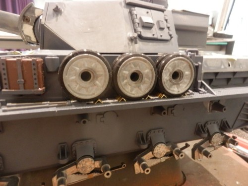 spare roadwheel setting