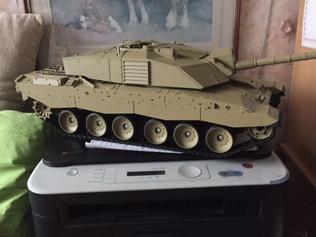 Challenger 2 Heng Long 2.JPG