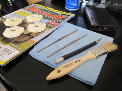 Basic tools to work with resin.  Not seen are the nitrile gloves and mask to prevent powder inhalation from sanding