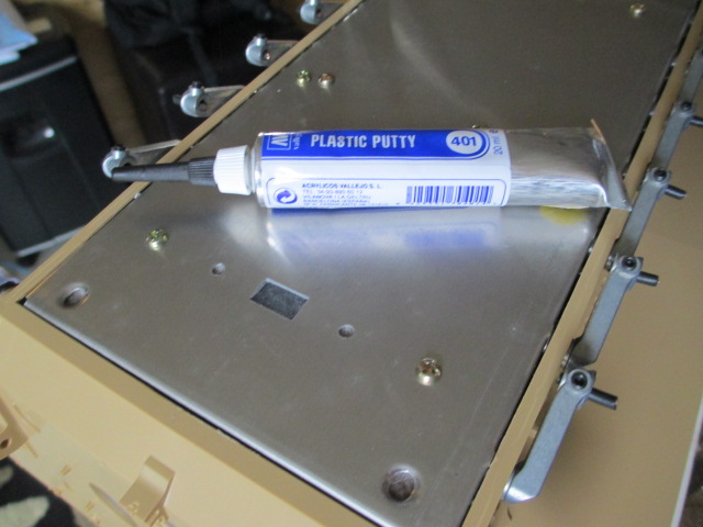 Vallejo plastic putty is some very cool stuff!
