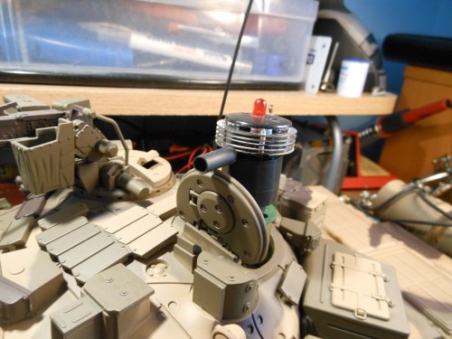 DIY battle unit using Heng Long unit, need to be raised to get over the forward facing hatch. Also attached IR emitter to the battle unit.