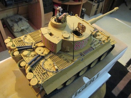 I can also definitely recommend Tamiyas Tiger, either Static or RC.