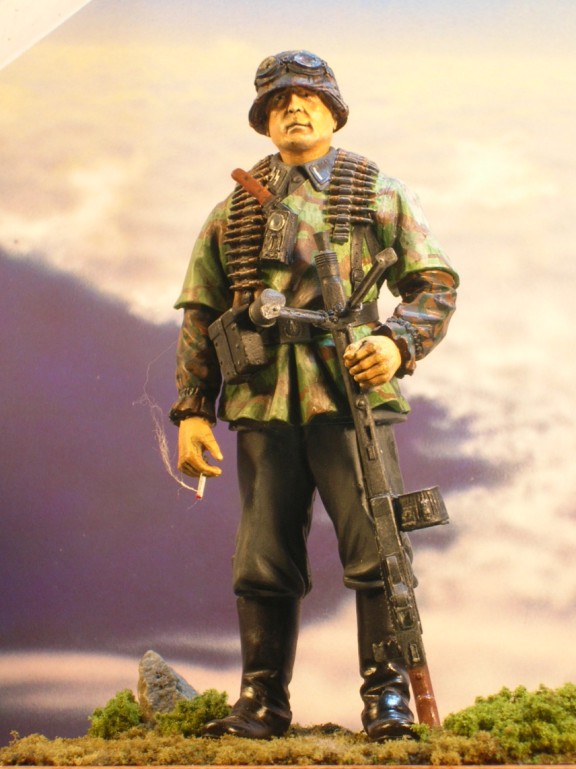 MG 42 Gunner.jpg