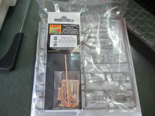 I have brass ones courtesy of Sassgrunt so felt all right in using the spare Tamiya plastic pieces on...