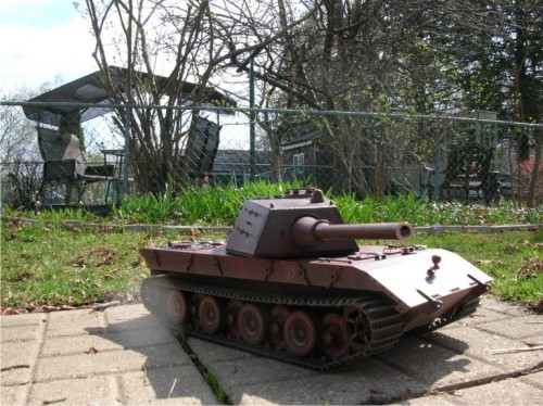 E100 10.JPG