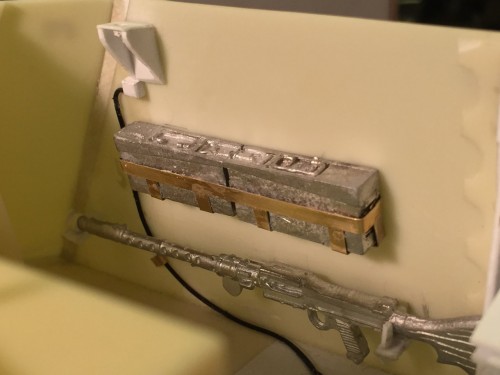 rsz_img_8168.jpg (135.88 KiB) Viewed 3727 times radio wiring and MG-34 stand