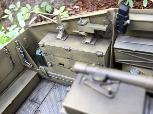Juckenburg 1/16 scale Nashorn tank destroyer interior