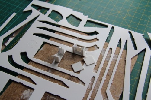 Dischargers bonded to spare styrene