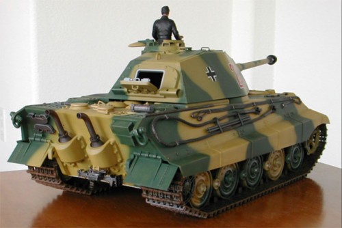 Tamiya full option Tiger II.
