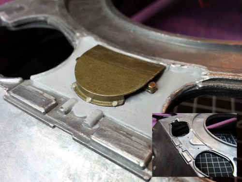 The three foremost bolts are imitation - but they are present on (some of) the originals.