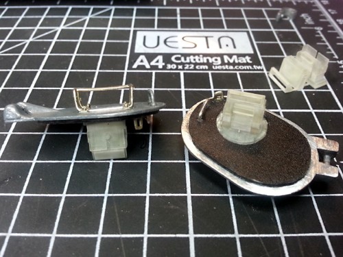 As well as being very detailed the periscopes actually move up and down and can be removed from the hatch fitting.